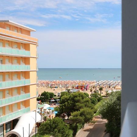 Ca' Laurana Apartamento Bibione Exterior foto