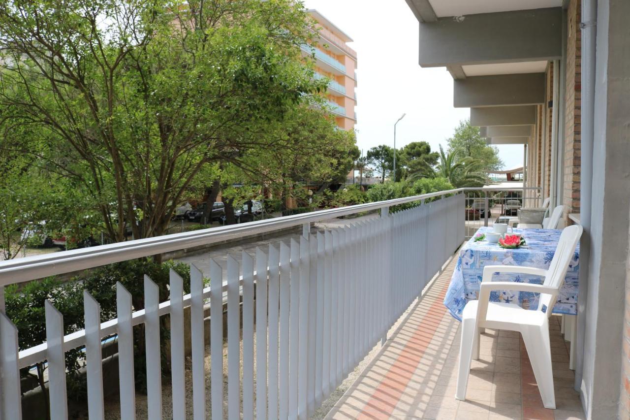 Ca' Laurana Apartamento Bibione Exterior foto