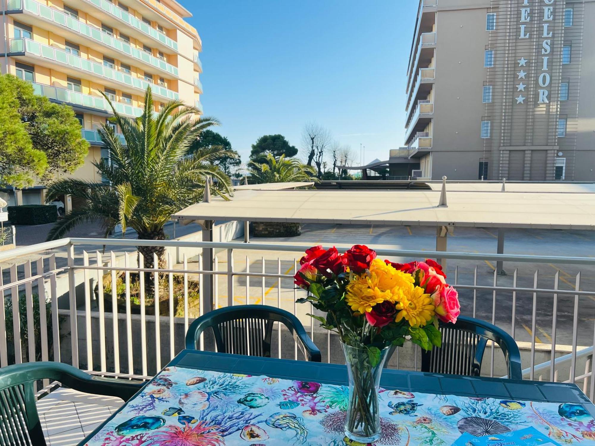 Ca' Laurana Apartamento Bibione Exterior foto
